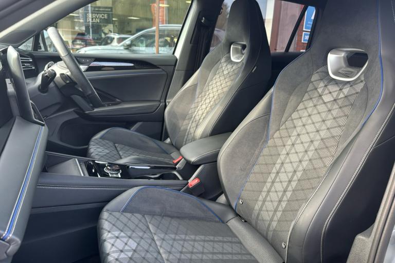  Volkswagen Tiguan 2.0 Tdi R Line Suv 5dr Diesel Dsg Euro 6 s/s 150 Ps Diesel