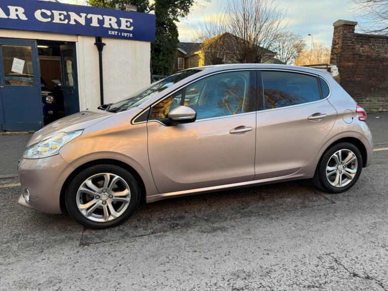 2013 Peugeot 208 1.4 HDi Allure 5dr HATCHBACK Diesel Manual