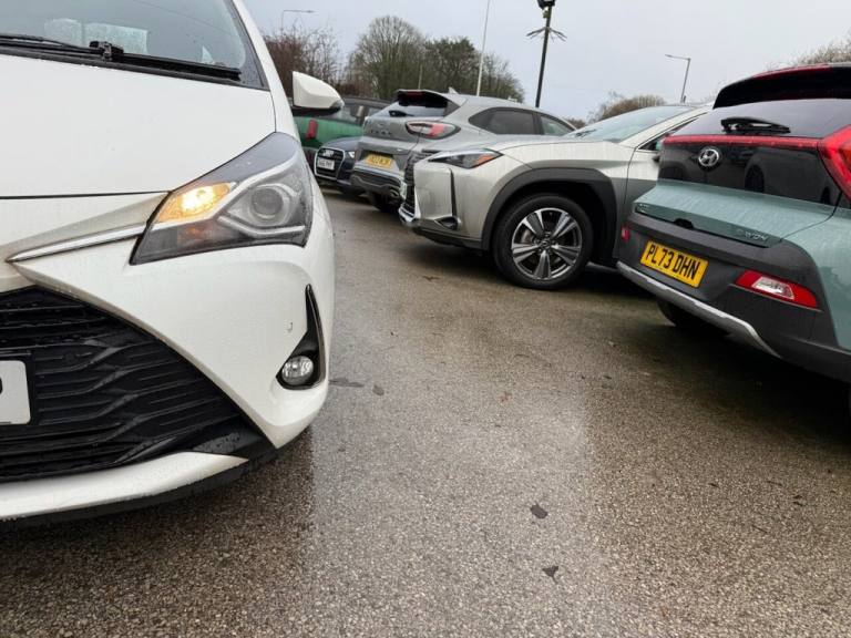 2018 Toyota Yaris 1.5 Hybrid Icon Tech 5dr CVT HATCHBACK PETROL/ELECTRIC Automatic