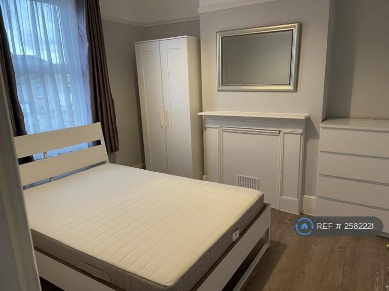1 bedroom in Kingswood Road, Goodmayes, IG3 (#2582221)