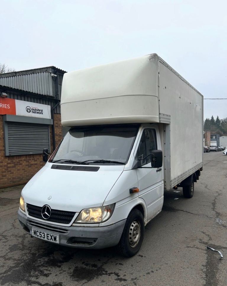 Mercedes Luton Van 2003 - Tail Lift - Diesel Manual 