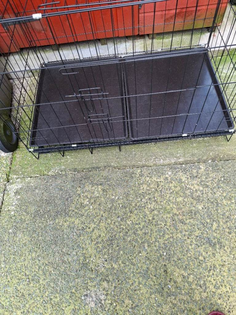 Dog cage 