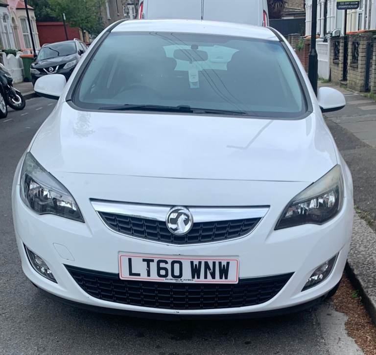 Vauxhall, ASTRA, Hatchback, 2010, Manual, 1598 (cc), 5 doors