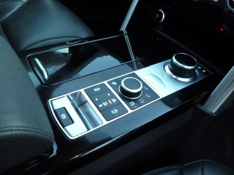 2019 Land Rover Discovery 3.0 SD V6 HSE Auto 4WD Euro 6 (s/s) 5dr ESTATE Diesel Automatic