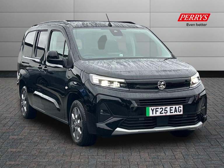 2025 Vauxhall Combo Life 100kW Ultimate XL 52kWh 5dr Auto Estate ELECTRIC Automatic