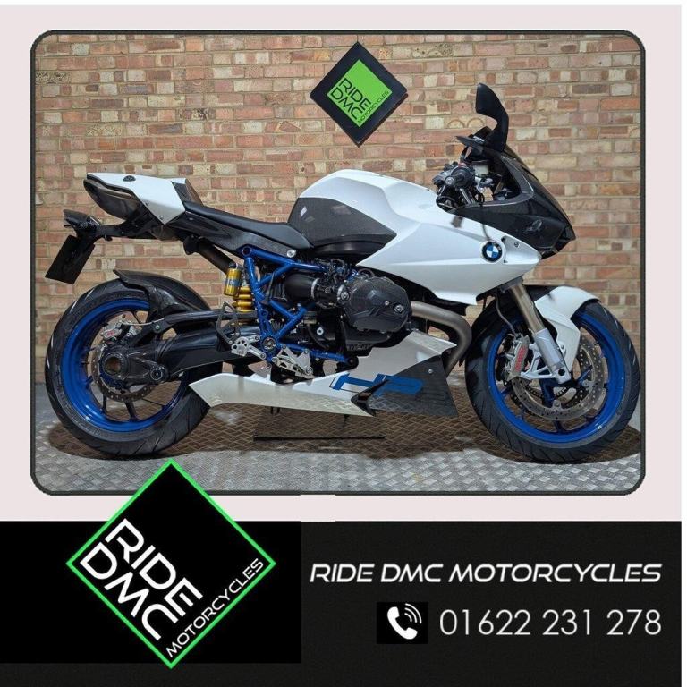 BMW HP2 SPORT LOW MILEAGE 2009- JUST SERVICED - NEW TYRES - SPECIAL BIKE.