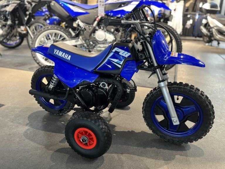 2025 YAMAHA PW50 - VERY LITTLE USE - TRAINING WHEELS - READY TO GO 
