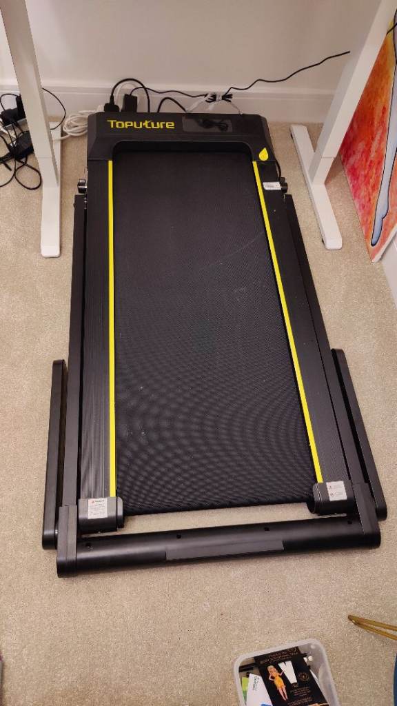 Folding treadmill 