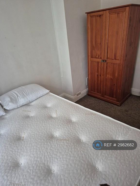 1 bedroom in Shroffold Road, Bromley, BR1 (#2982682)