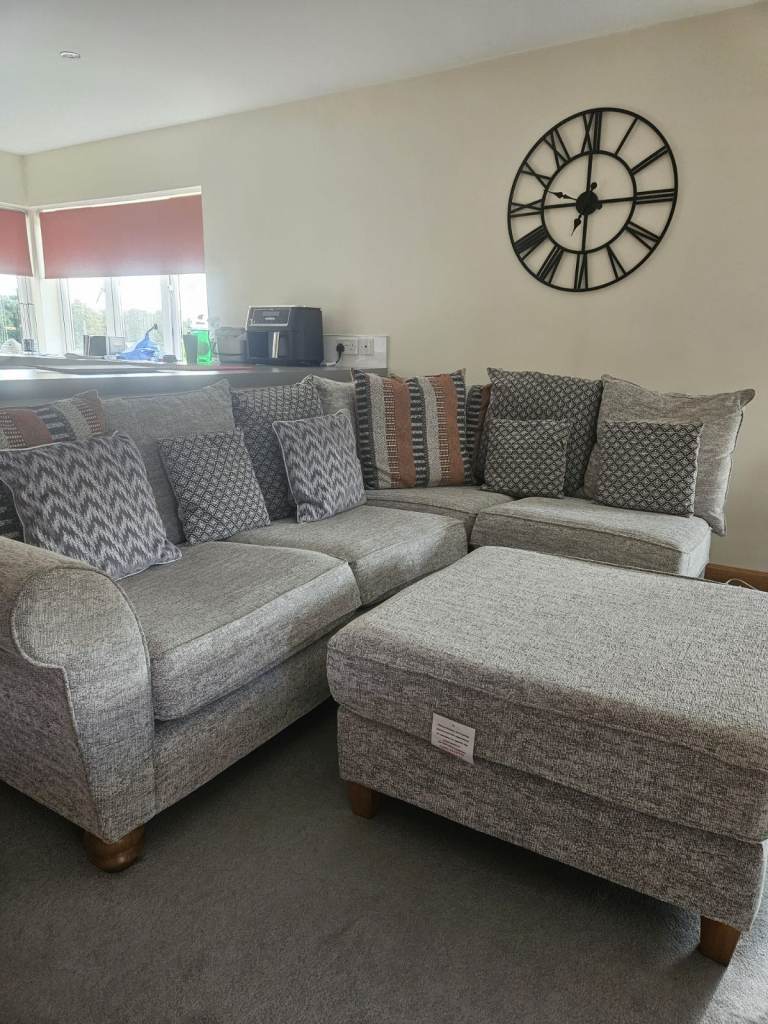 Large Grey Corner Sofa with Matching Pouffe– Good Condition