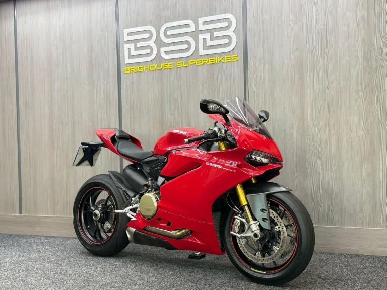 2016 16 Ducati Panigale 1299 S 1299 ABS - Low miles - Standard bike 