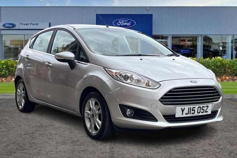 2016 Ford Fiesta 1.25 82 Zetec 5dr HATCHBACK PETROL Manual