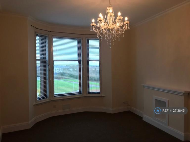 2 bedroom flat in Springburn Road, Glasgow, G21 (2 bed) (#2713845)
