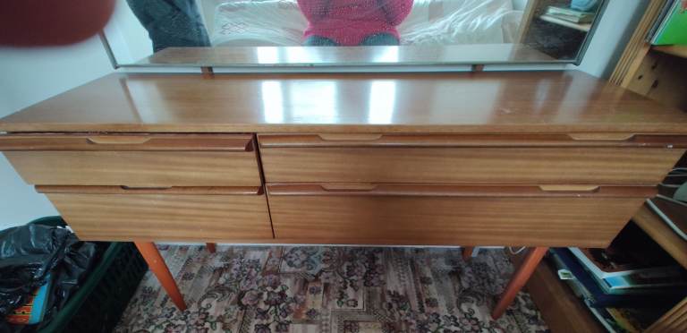 Bedroom Dressing Table