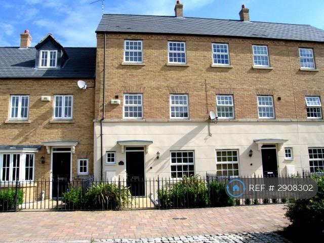 4 bedroom house in Stonechat Road, Rugby, CV23 (4 bed) (#2908302)