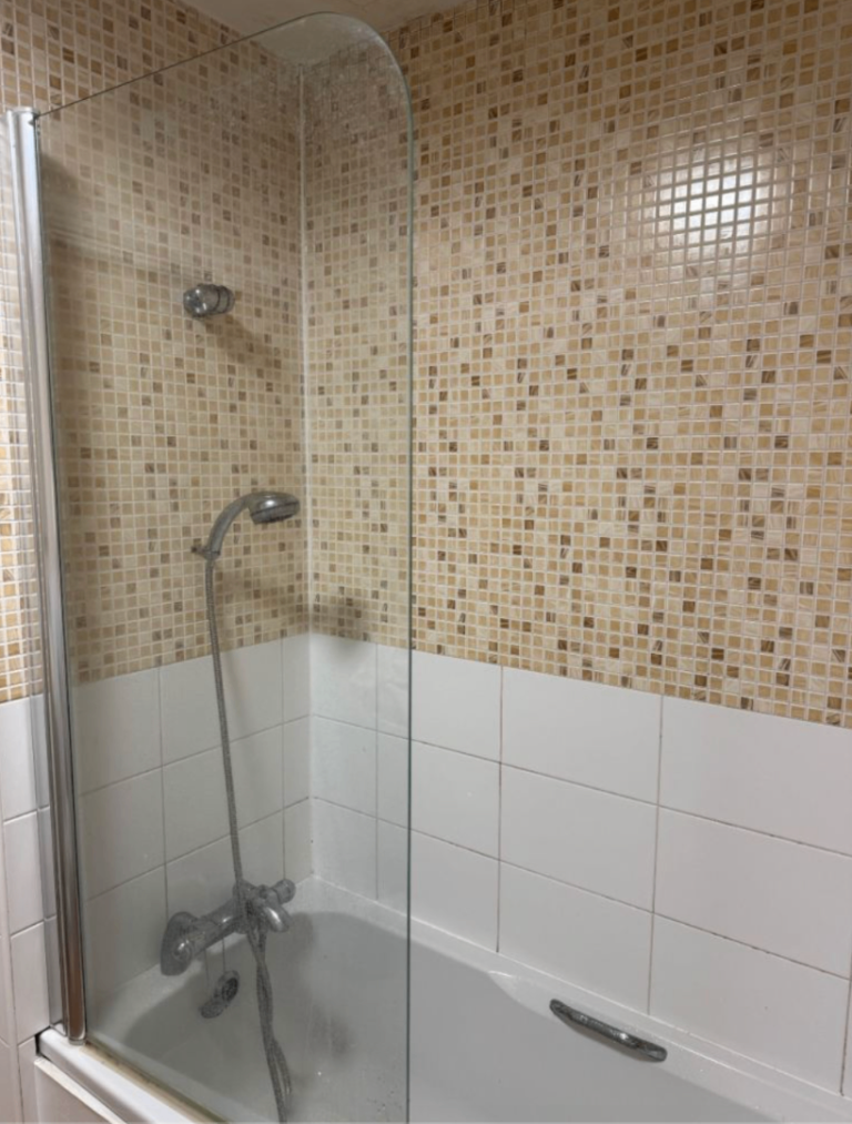 Beautiful Double Room | Furnished | Shared Kitchen | Parking | Harris Place, Maidstone - ME15