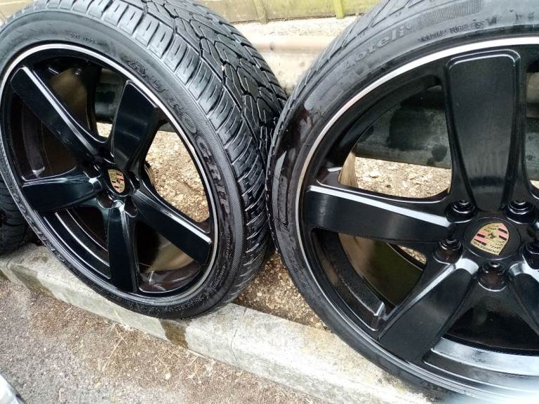 22 inch alloy wheels and tyres 