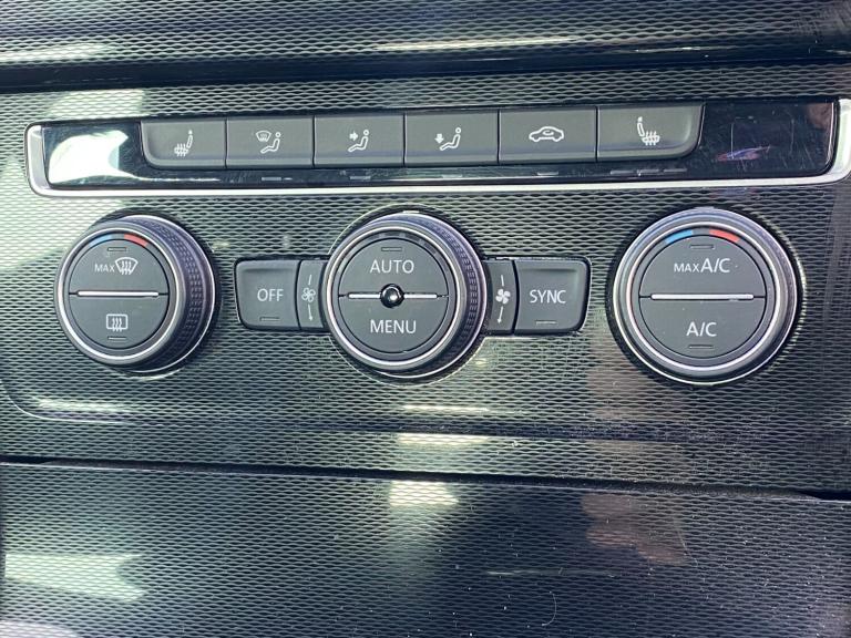 2016 Volkswagen Golf 2.0 TSI GTI Performance Pack 5dr - Sat Nav &amp; Heated Seats &amp; Cruise C...