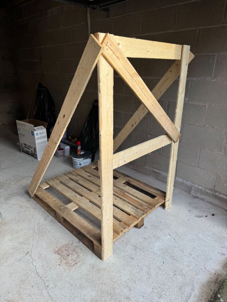 Free Wooden Pallet – Large Size