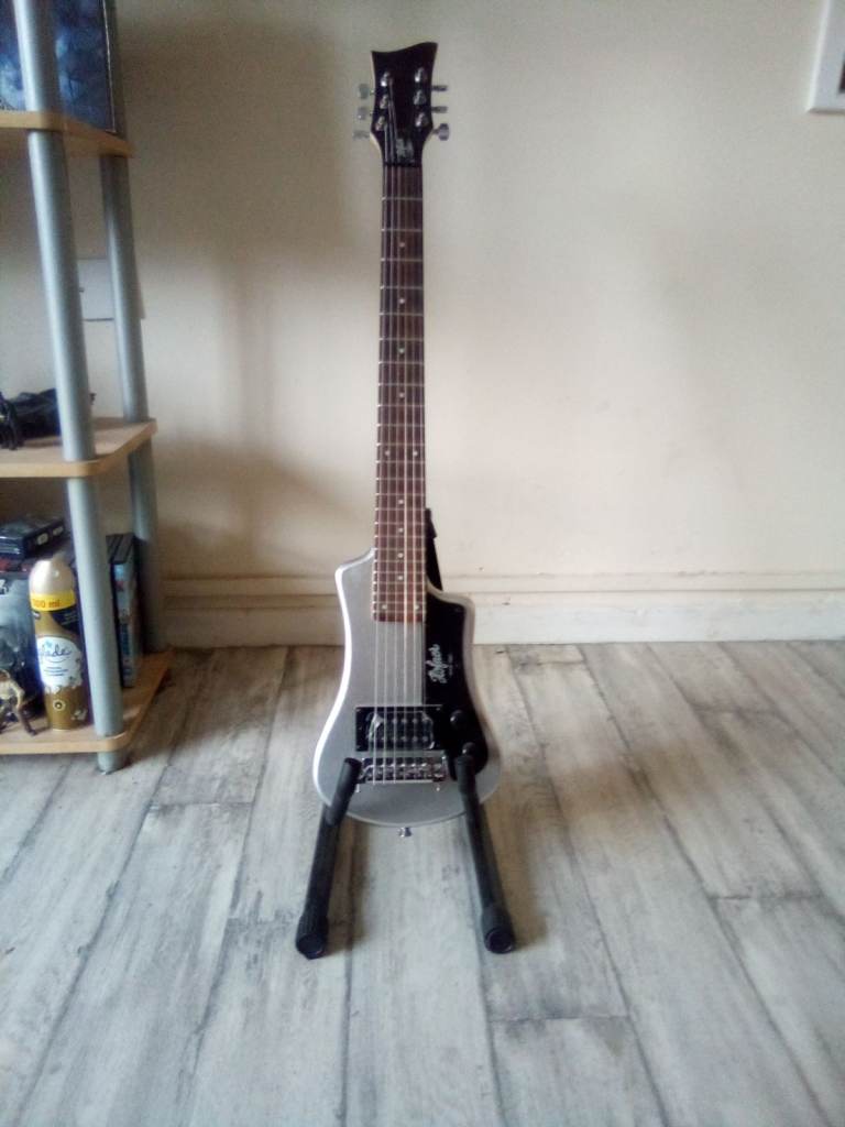 Hofner HCT Shorty Electric Travel Guitar (Silver)