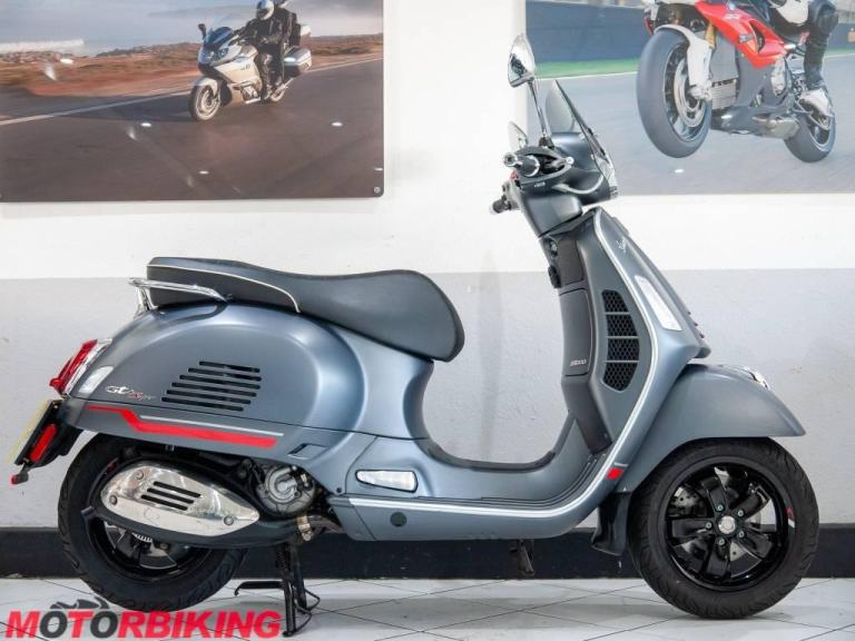 2021 (21) Piagio Vespa GTS 300 Supersport ABS - Just one owner & full history!!