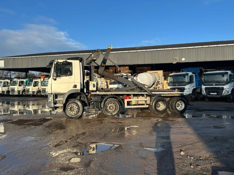 DAF TRUCKS CF 370 BOUGHTON HOOKLOADER ..DEC 26 MOT 