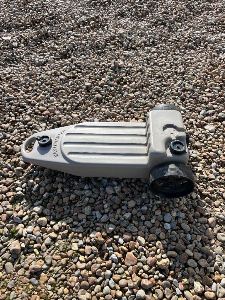 Caravan waste tank 