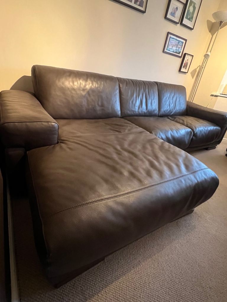 Natuzzi Brown Leather Settee