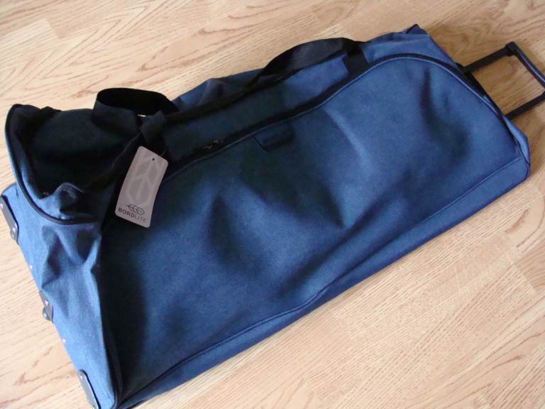 NEW Wheeled EXTRA LARGE Bag HOLDALL 34" Luggage CABIN SIZE