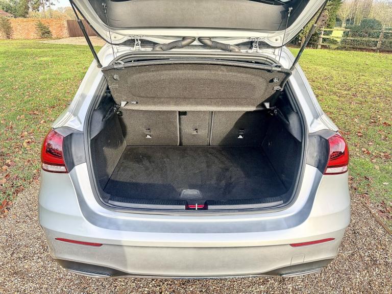 MERCEDES-BENZ A CLASS 1.3 A250e 15.6kWh AMG Line 2020