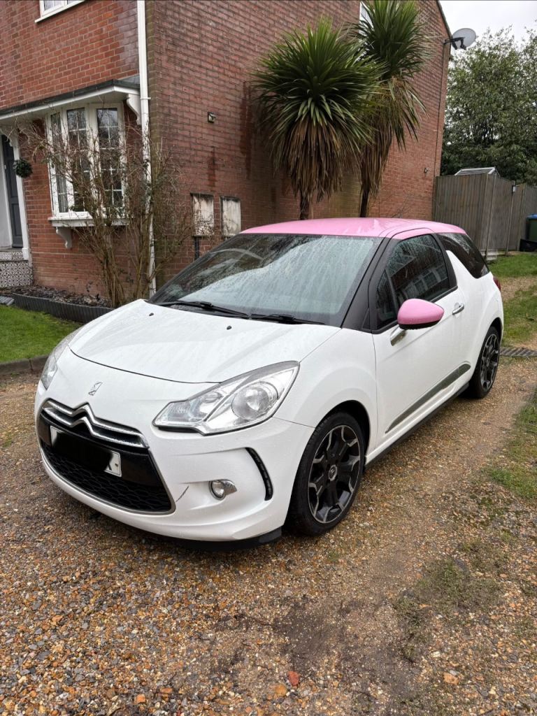 Citroen, DS3, Hatchback, 2014, Manual, 1560 (cc), 3 doors