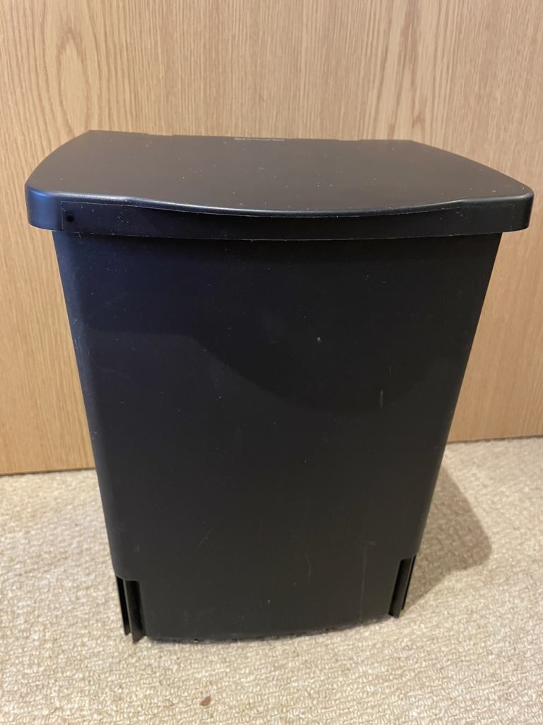 Brabantia kitchen Cupboard Bin 10-12 Litres