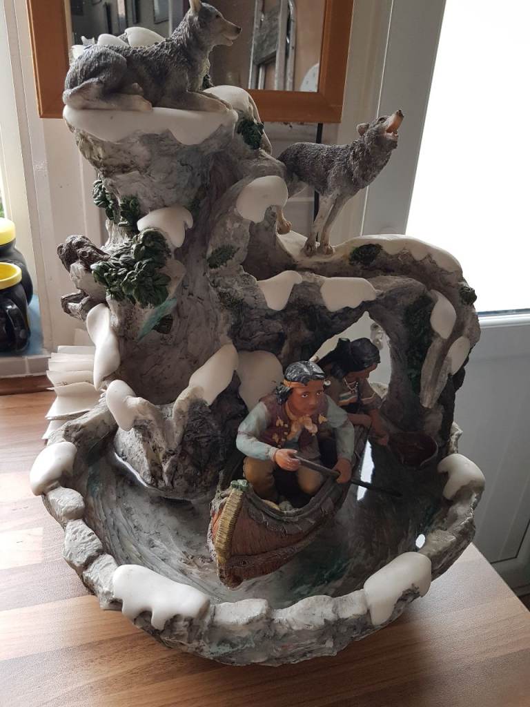 A lovely large Water Display feature with two streams.