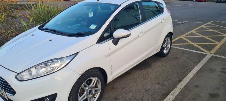 Ford, FIESTA, Hatchback, 2014, Manual, 1498 (cc), 5 doors