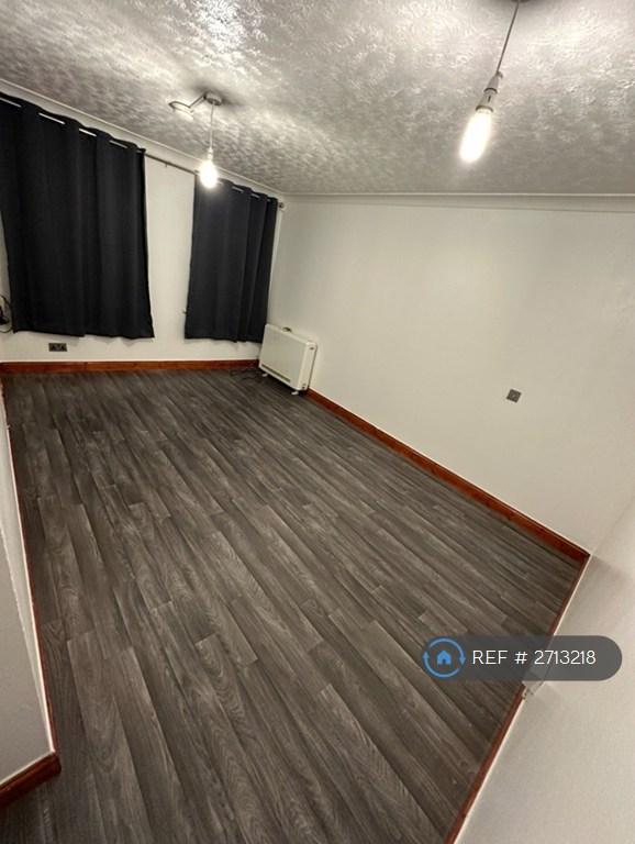 Studio flat in Marsh Close, Leicester, LE4 (#2713218)