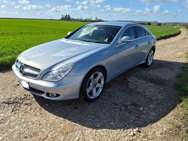 2006 Mercedes CLS 320 CDI. Low Miles!