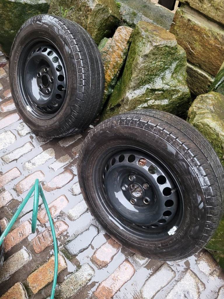 2x lovely pair of vw T5 T6 matching wheels in black with almost new branded 205 65 16c tyres 