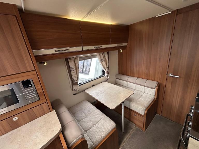 Elddis Affinity 530 3 berth 2016 mover ***LOVELY CONDITION***