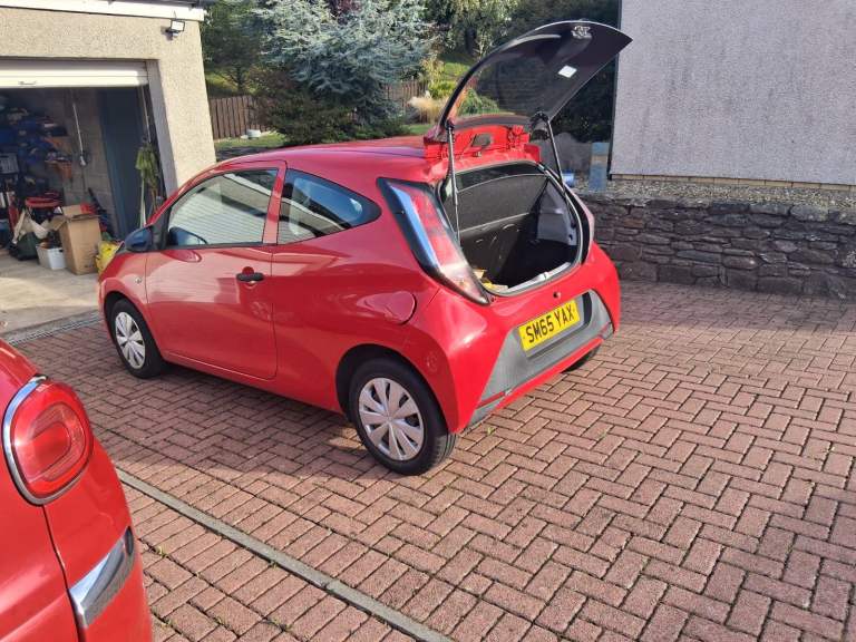 Toyota, AYGO, Hatchback, 2015, Manual, 998 (cc), 3 doors