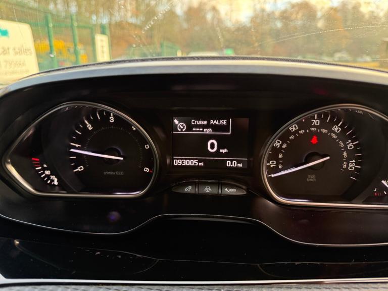 2017 Peugeot 2008 1.6 BlueHDi 100 Allure 5dr HATCHBACK Diesel Manual