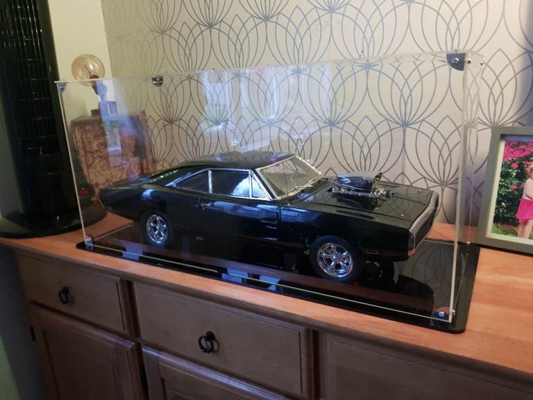 FAST & FURIOUS DODGE CHARGER RT 1.8 scale 