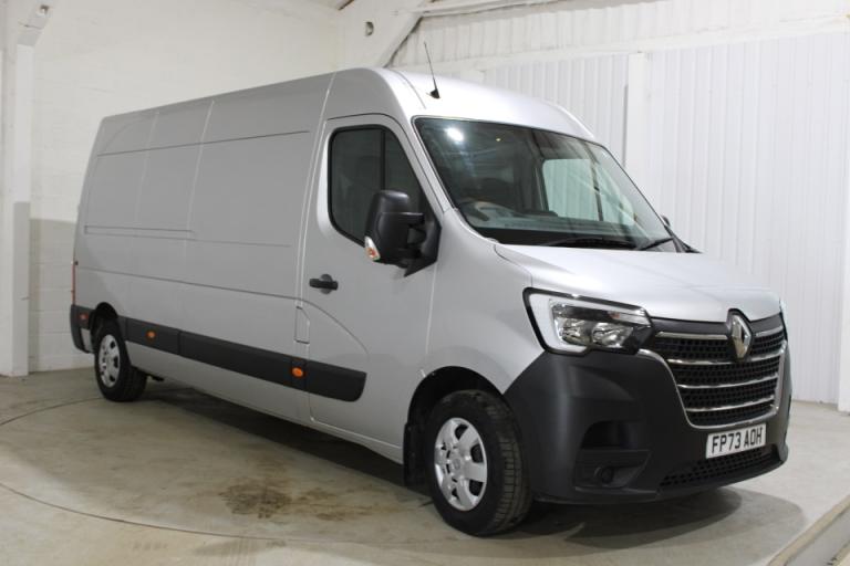 2023 Renault Master LM35 Blue dCi 150 Advance Medium Roof Van PANEL VAN DIESEL Manual