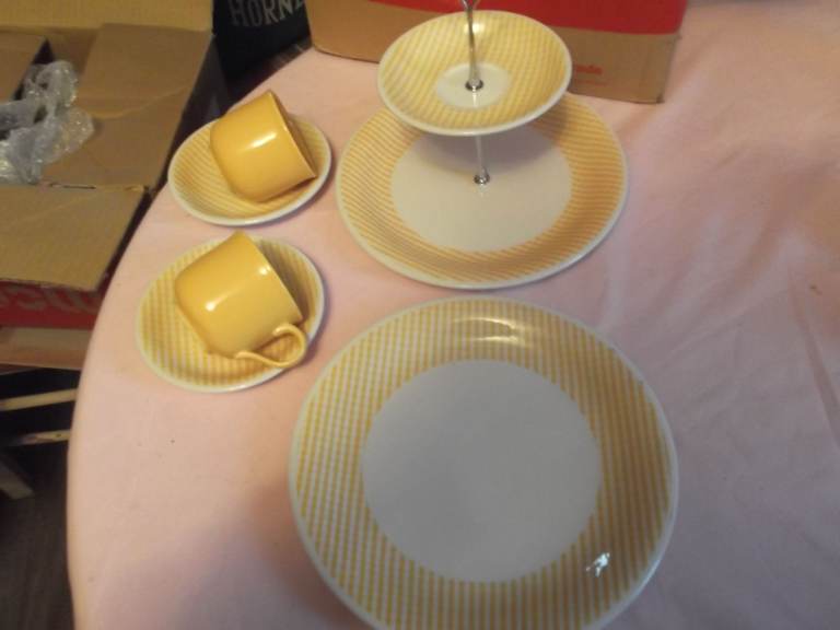 Cake Stand Cups Saucers - Plate John Tams Yellow So Retro