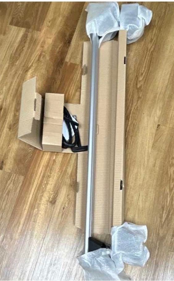 Audi Q5 (FY) Roof Bar / Base Carrier Cross Bar (Part Number: 80A.860.019) New