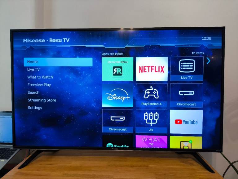 Hisense 55 inch Smart LED TV R55B7120UK with box