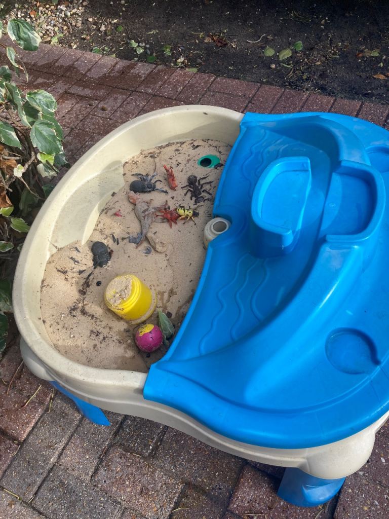 Step2 Sand And Water Activity Table, £18.00 for Sale in Camberley, Surrey