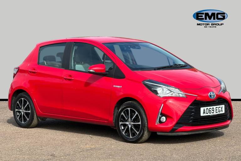  Toyota Yaris 1.5 Vvt H Icon Tech Hatchback 5dr Petrol Hybrid E CVT Euro 6 s/s