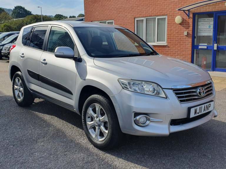 2011 Toyota RAV4 2.2 D-4D XT-R SUV 5dr Diesel Manual 4WD Euro 5 (150 ps) READY