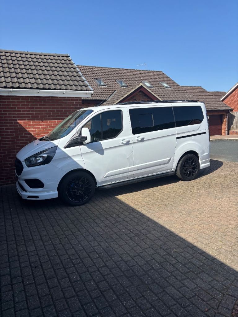 FORD TRANSIT CUSTOM CAMPER