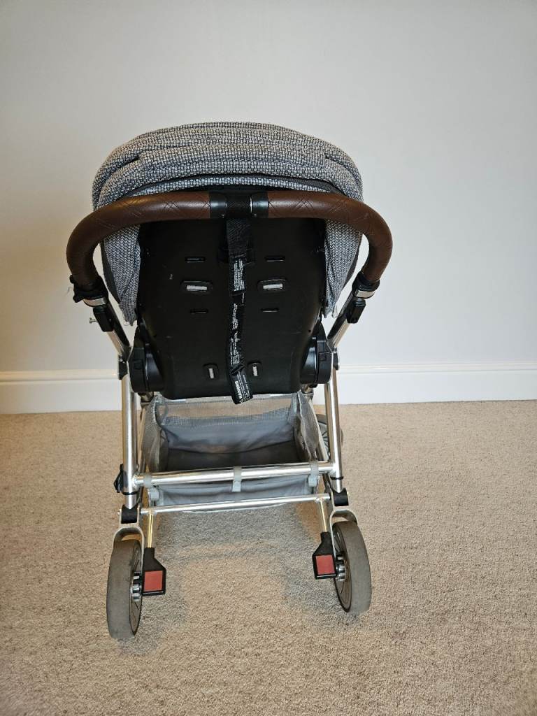 Mamas and papas urbo 2 pushchair. Very good condition. 